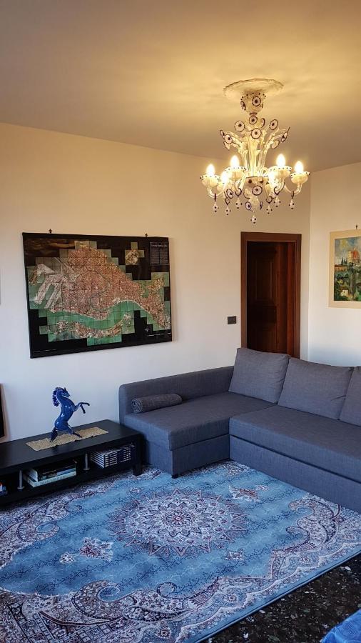 Apartment Angela Di House *